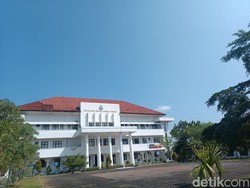 Kejari Usut Dugaan Korupsi Pengadaan Truk DLH Lombok Tengah