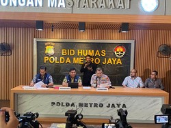 Tukar Orderan di Olshop Jadi Kain Perca, 2 Karyawan Ekspedisi Ditangkap