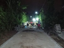 Gotong Royong Warga Bangun Pavingisasi Jalan Usai Dapat Bantuan PT BSI