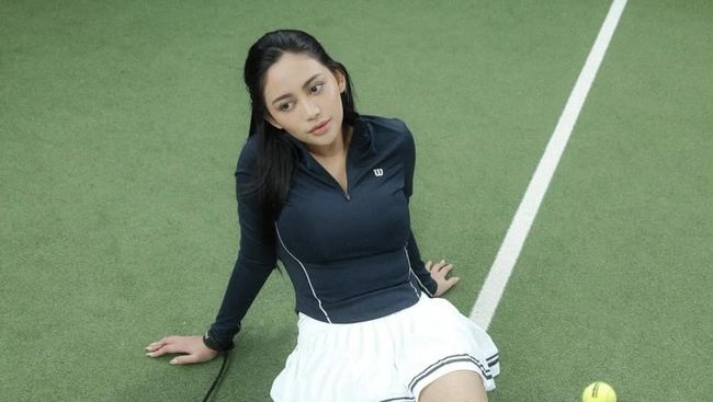 Klarifikasi Menpar Tentang Air Galon dan Hubungan Baru Rachel Vennya