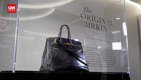 VIDEO: Tas Birkin Pertama Buatan Hermes Laku Rp162 M di Lelang