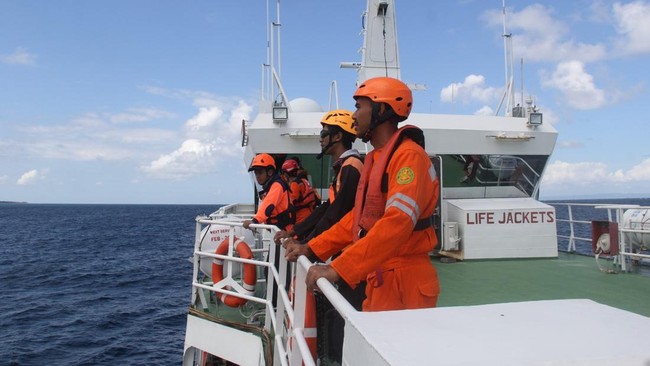 Operasi SAR Korban KMP Tunu Tenggelam Diperpanjang Lagi 3 Hari Operasi pencarian korban kapal KMP Tunu Pratama Jaya diperpanjang tiga hari. 18 korban masih hilang, dua jenazah baru ditemukan hari ini, Jumat (11/7).