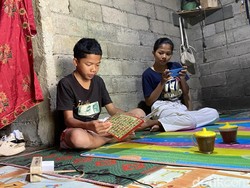 Bahagianya Arsad Akhirnya Bisa Lanjut SMA Gratis Berkat Program Ahmad Luthfi