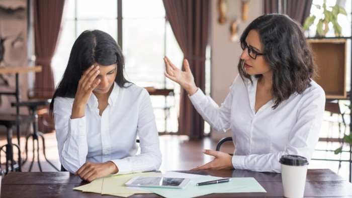 Feedback ini menghina saya/ Foto: freepik.com/katemangostar