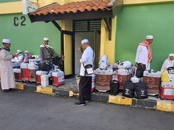 22 Jemaah Haji Asal NTT Sempat Tertahan di Surabaya Imbas Gunung Meletus