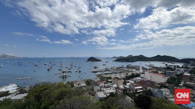 Tingkat kemiskinan turun di Labuan Bajo, Kabupaten Manggarat Barat, NTT usai pemerintah menggelontorkan APBN untuk wisata dan tenun.
