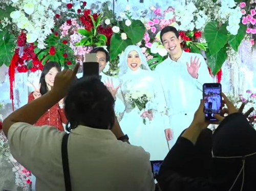 Ngunduh Mantu Dio dan Megawati di Surabaya, Ko Hee Jin Tamu Spesial