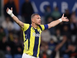Dzeko Balik ke Italia, Gabung Fiorentina