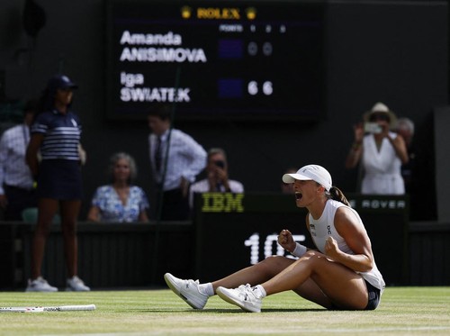 Iga Swiatek Juara Wimbledon, Menang 6-0 dan 6-0 Pecah Rekor 114 Tahun