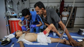 FOTO: Serangan Israel Bunuh Bocah-bocah Antre Air Bersih di Gaza