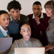 Tak Banyak Disadari, 4 Kebiasaan di Tempat Kerja Ini Tunjukkan Seseorang Alami Depresi