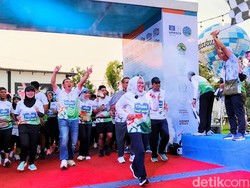 Bupati Lilis Ikut Lari di Ajang Kebumen Geopark Trail Run 2025
