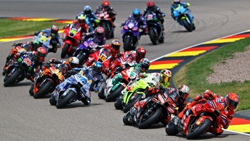 Liputan Olahraga CNN Sport : Hasil MotoGP Jerman: Marquez Menang, Rival Berjatuhan, Sisa 10 Finis