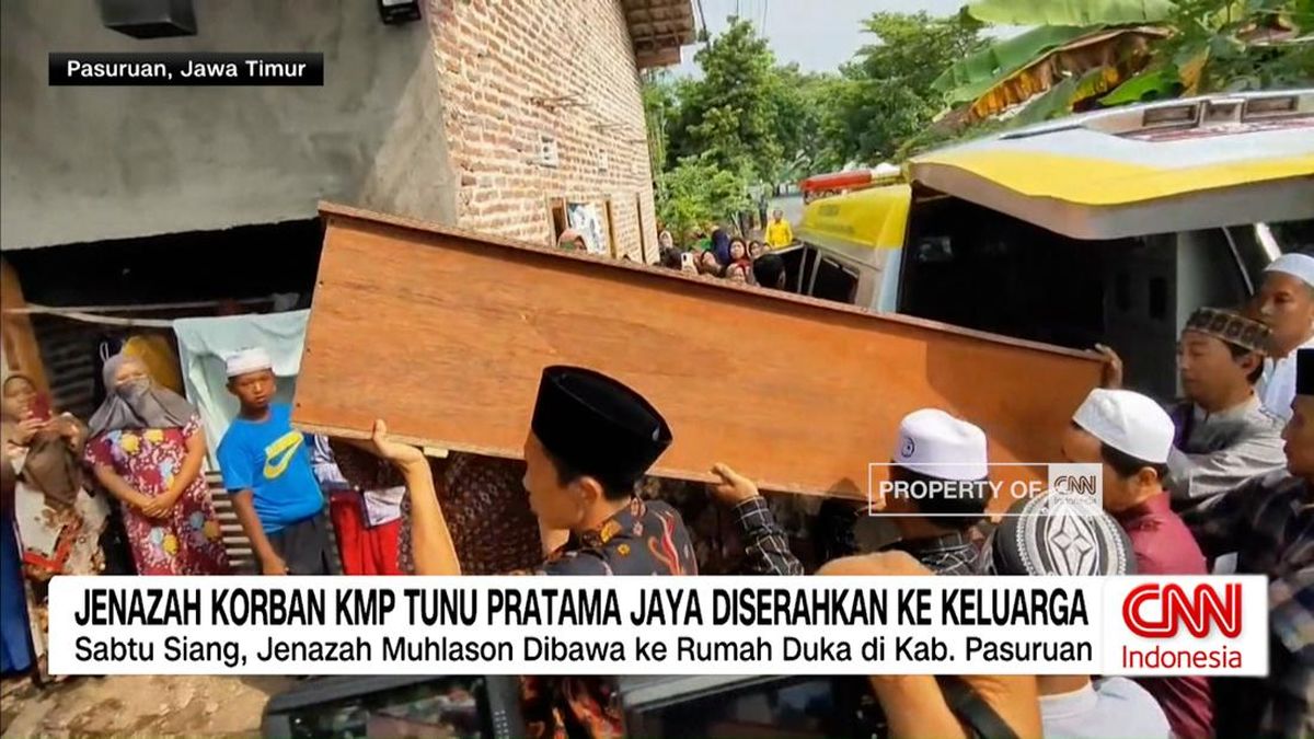 VIDEO: Jenazah Korban KMP Tunu Pratama Jaya Diserahkan ke Keluarga