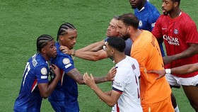 Joao Pedro Respons Dicekik Enrique Usai Chelsea Bantai PSG