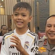 Bocah Penari Pacu Jalur 