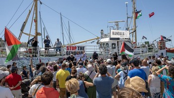 FOTO: Misi Kemanusiaan Kapal Handala ke Gaza, Tak Gentar Agresi Israel