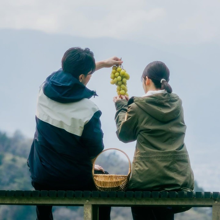 <p>Bahkan, <em>chemistry</em>&nbsp;antara Fuka yang berperan sebagai Kobe Misa dan Takeru sebagai Suzuki Wataru berhasil membuat para penonton tak sabar menantikan episode berikutnya, lho, Bunda.&nbsp;(Foto: Instagram@tareruxxsato)</p>