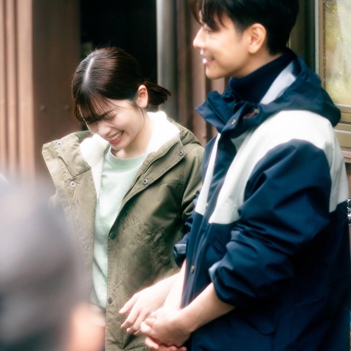 <p>Drama yang sudah mulai tayang pada 27 Juni 2025 itu dibintangi oleh aktris dan aktor ternama, yakni Fuka Koshiba dan Takeru Satoh. Siapa sangka? Sejak penayangan episode pertama, drama ini pun berhasil menjadi daya tarik secara global.&nbsp;(Foto: Instagram@tareruxxsato)</p>