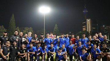 Berita Panas dari Dunia Sport CNN : Piala AFF U-23: Kutukan Malaysia KO Cepat Bisa Berlanjut?