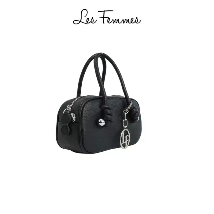 Les Femmes