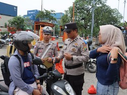 Gelar Operasi Patuh Jaya, Polres Priok Tegur Pelanggar-Tak Tilang Manual