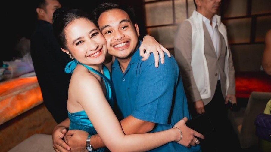 Prilly dan Raja Latuconsina