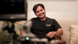 Jarang Tersorot, Ini 7 Pesona Raja Adik Prilly Latuconsina Jadi Bos Persikota Tangerang