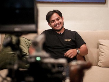 Jarang Tersorot, Ini 7 Pesona Raja Adik Prilly Latuconsina Jadi Bos Persikota Tangerang
