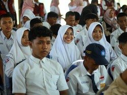 Penuh Ceria! Hari Pertama Sekolah Rakyat di Lamongan Disambut Antusias