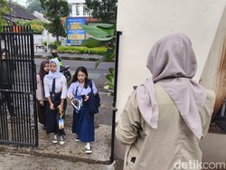 Jam Masuk Sekolah Maju Jadi 06.30 WIB, Banyak Siswa SMA di Bandung Terlambat