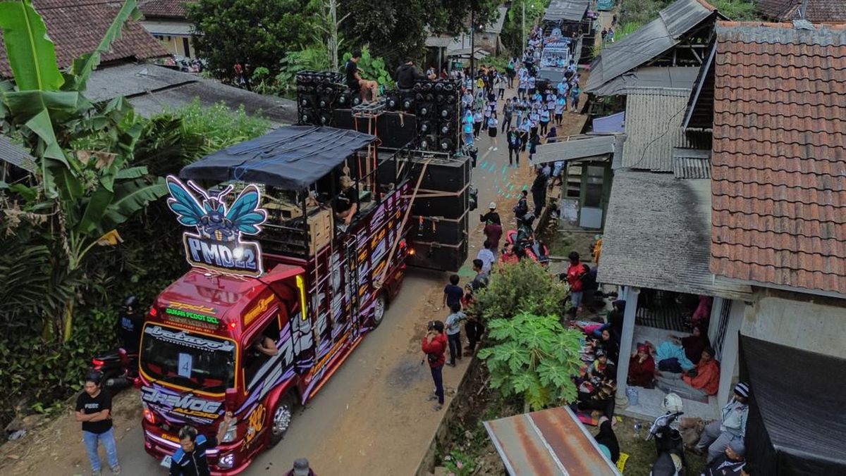 Viral Warga di Malang Melawan Pawai Sound Horeg, Berujung Baku Pukul