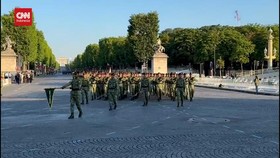 VIDEO: Gladi Resik Parade Militer TNI di Bastille Day Prancis