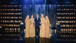img-title Keluarga Beda Agama, Ini 7 Potret Shandy Aulia Kompak dengan Kakak Muslim di Ultah Ayah
