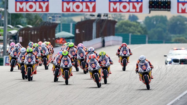 Sejarah empat pembalap Indonesia di GP San Marino hingga Veda Ega start posisi 2 di final Red Bull Rookies Cup 2025 menjadi sejumlah berita olahraga terpopuler.