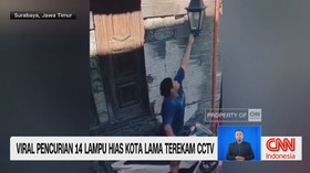 VIDEO: Aksi Pencurian 14 Lampu Hias Kota Lama Surabaya Terekam CCTV