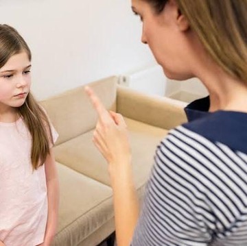 4 Hal yang Terjadi di Otak Anak Jika Terlalu Sering Dimarahi