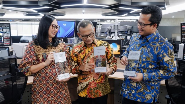 Penghargaan ini mempertegas posisi Mandiri sebagai pemain utama dalam penyediaan layanan transaksi valas dan derivatif, baik bagi korporasi besar maupun UMK.