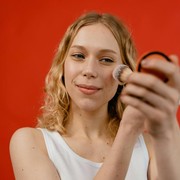 Mengenal Blush Stacking, Tren Makeup yang Hits di Kalangan Selebriti dan Influencer