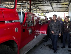 Armada Damkar Buleleng Sudah Tua, Sutjidra Janji Tambah dan Peremajaan