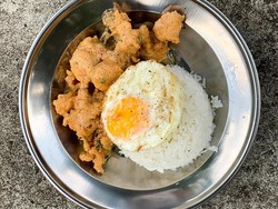 5 Kuliner Fresh Market Bintaro yang Ngenyangin Buat Makan Siang