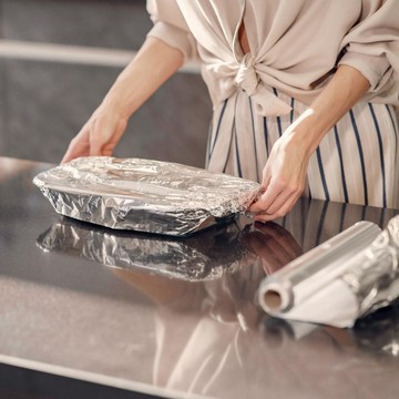 Hindari Masak 5 Jenis Makanan Ini dengan Aluminium Foil