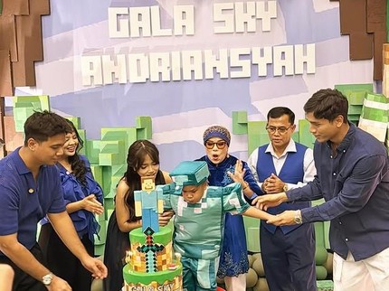 Keseruan Ultah Kelima Gala Sky Bertema Minecraft, Happy Dikelilingi Teman dan Keluarga Dekat