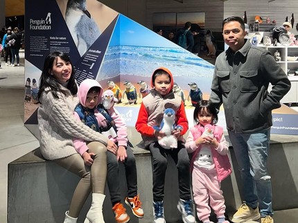 Momen Kezia Karamoy Bareng Suami & Anak Usai Lama Tak Tersorot, Intip 5 Potretnya