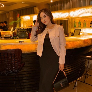 Adik Mendiang Vanessa Angel Ditolak Ibu Fuji Ketemu Gala, Ini 7 Potret Terbaru Mayang