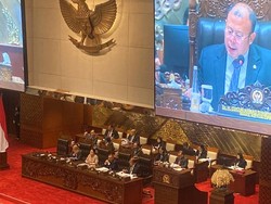 DPR Paripurna Bahas Pertanggungjawaban APBN, 210 Legislator Hadir