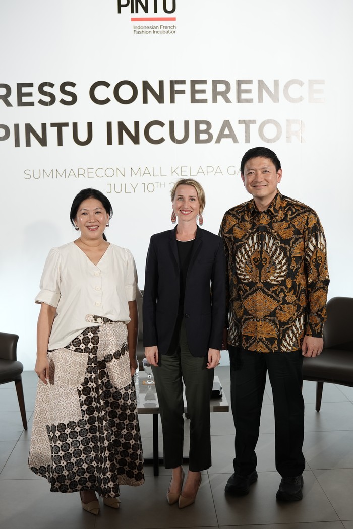 Thresia Mareta, Charlotte Esnou, Soegianto Nagaria di PINTU Incubator press conference