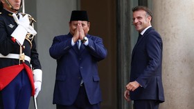 Diplomasi Peci Hitam Presiden Prabowo di Belgia dan Prancis