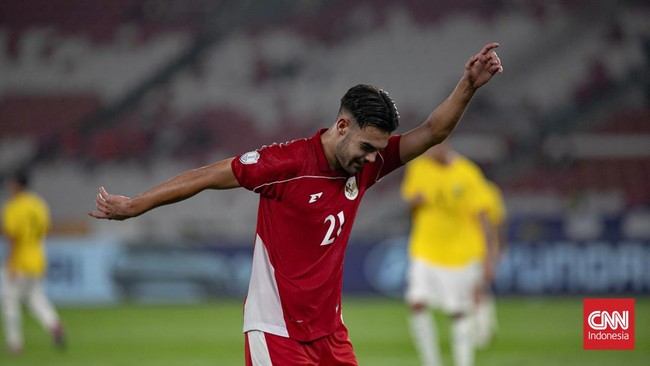 Penyerang Timnas Indonesia U-23, Jens Raven viral di media sosial usai melakukan selebrasi joge aura farming ketika melawan Brunei Darussalam.