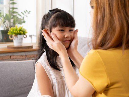 5 Pertanyaan Seputar Sekolah yang Bisa Ditanya ke Anak selain